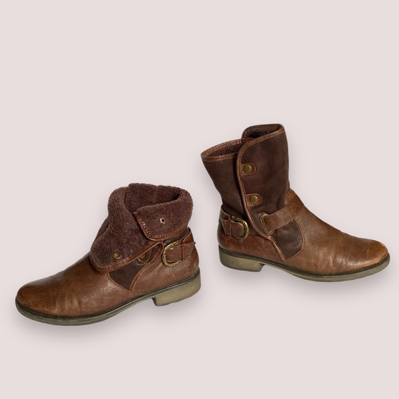 Baretraps Select Brown Leather Ankle Boots w/Belt Detail & Faux Fur Lining SZ 9 - Picture 2 of 12